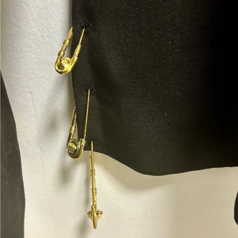 NWT Black Blazer with Oversized Gold Safety Pins - Picture 6 of 8